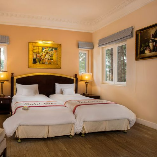 Trọn Gói 3N2D Tại Dalat Edensee Lake Resort 5*. Bao Gồm Ăn Sáng. Tiễn Sân Bay 1 Lượt. Miễn Phí Chèo Thuyền Kayak và Bắn Cung.