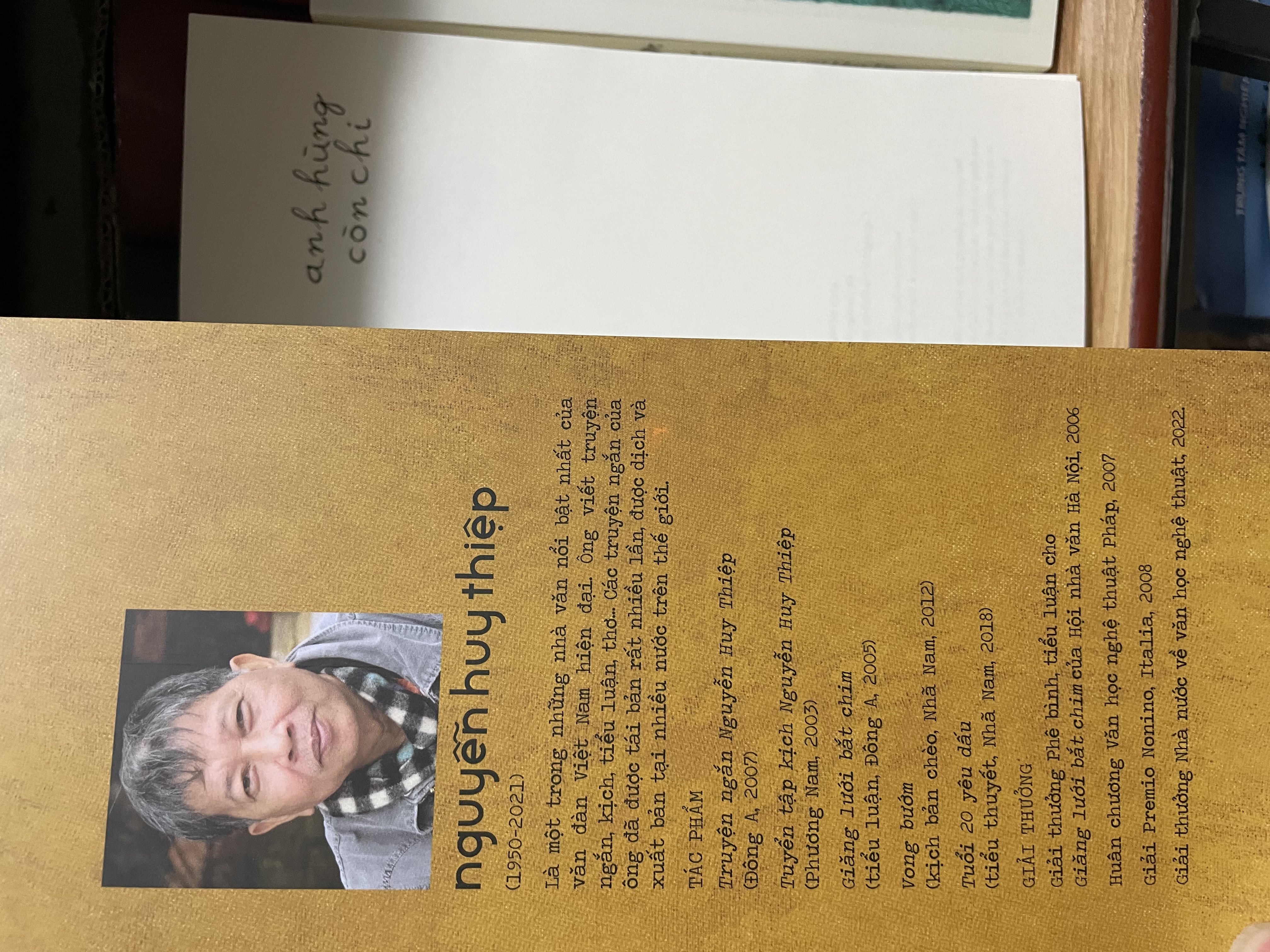 Combo 3c Nguyễn Huy Thiệp: Tướng về hưu &amp; những truyện khác (bìa cứng), Anh hùng còn chi, Những ngọn gió Hua Tát