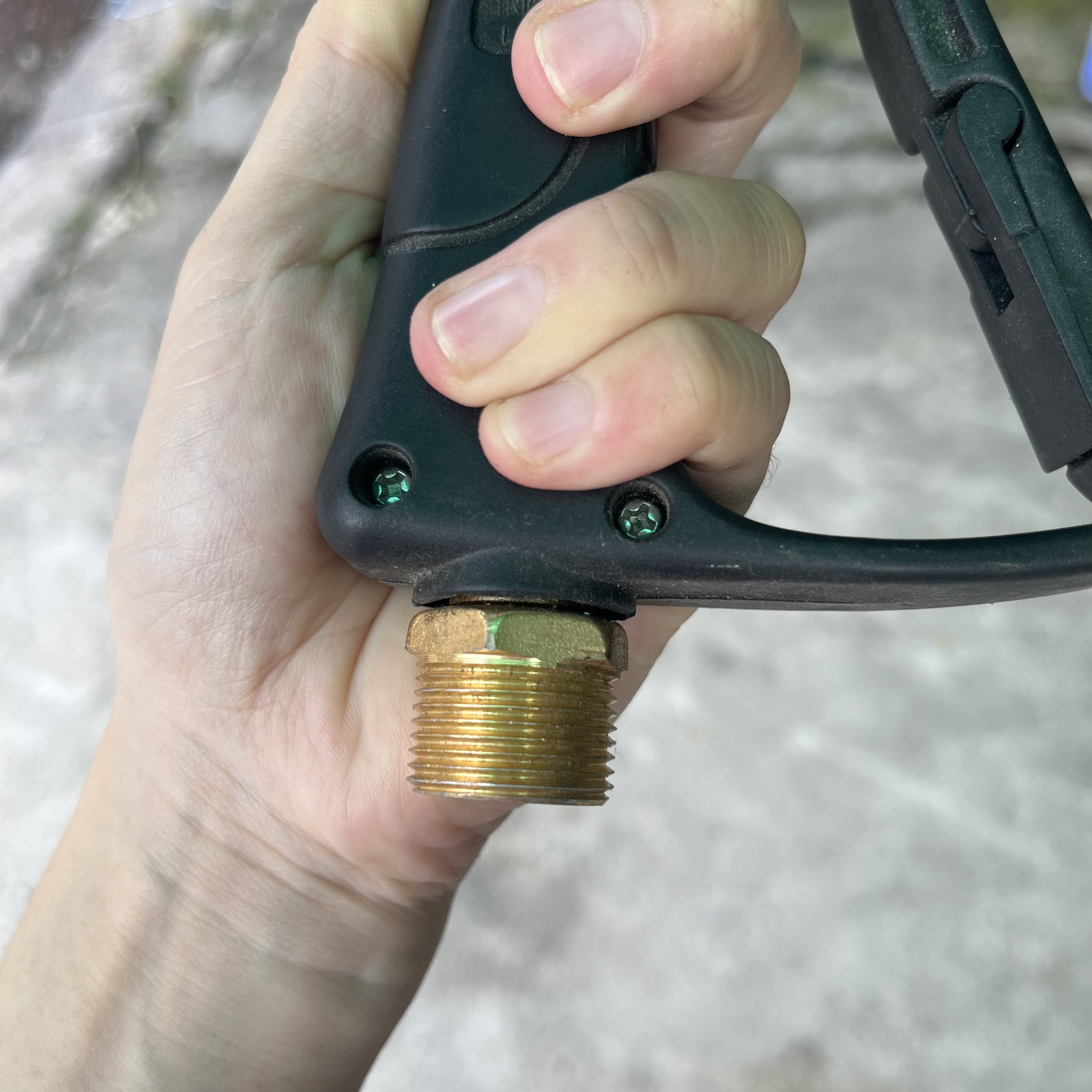 Súng rửa xe P2285 chân lớn loại tốt, ren 22mm