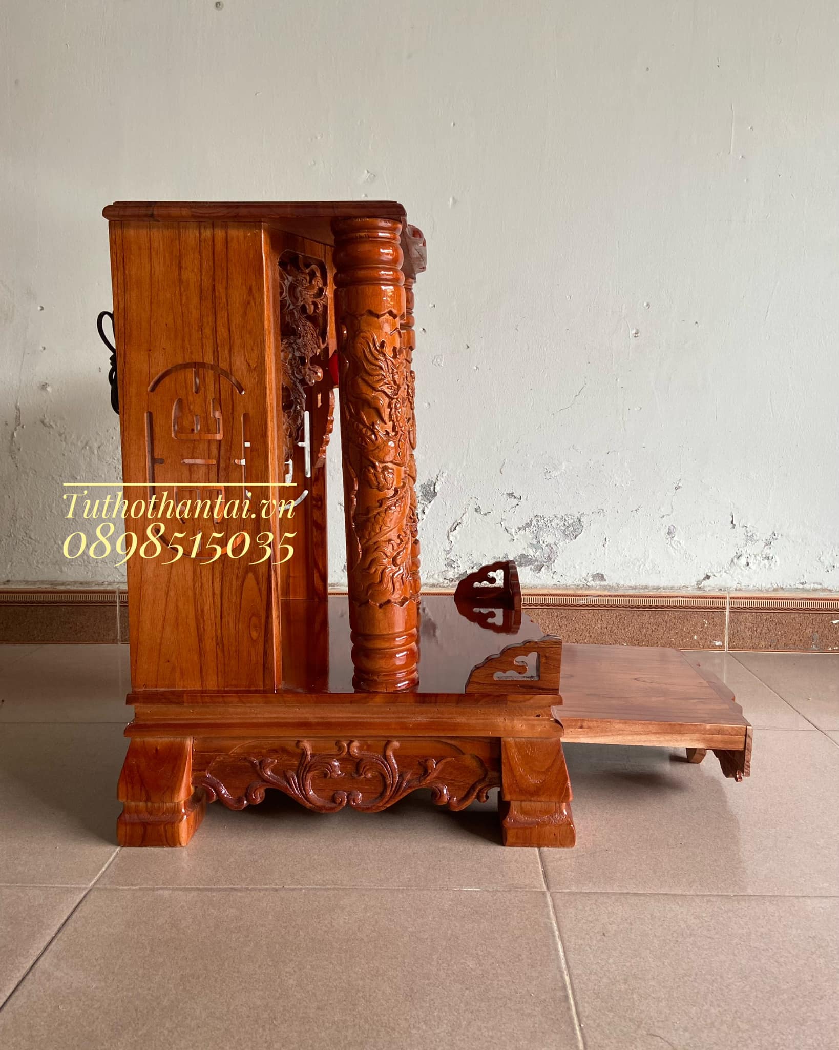 Bàn thờ thần tài cột Rồng 48 x 68CM, đình cong