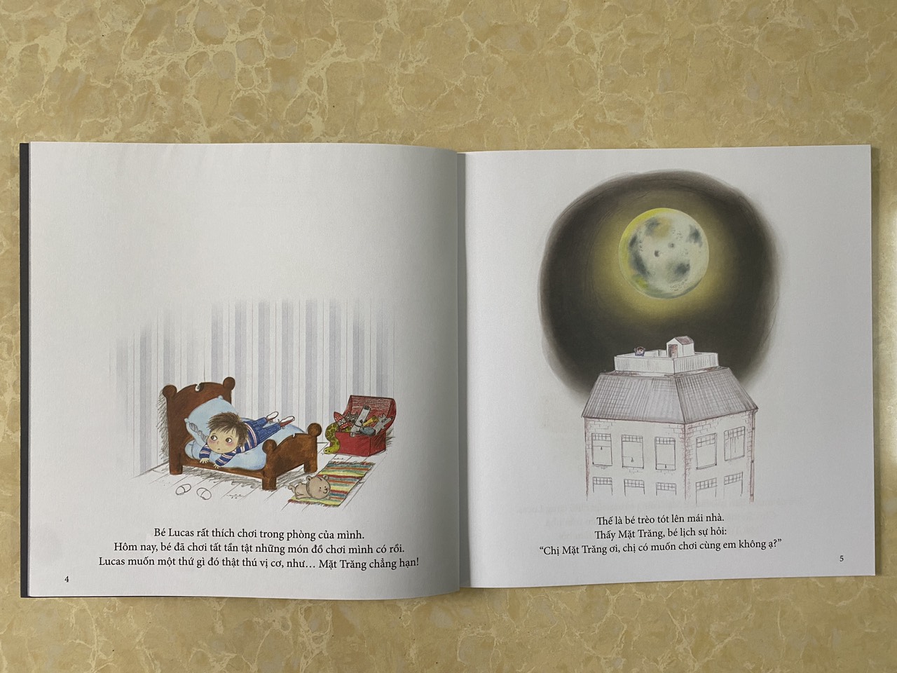 Combo 03 cuốn bé chơi cùng: bé chơi cùng mặt trời, bé chơi cùng mặt trăng, bé chơi cùng mây