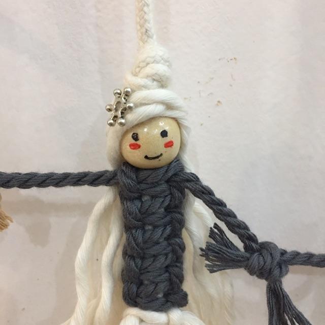 Bộ treo tường búp bê xinh xắn chất liệu Macrame