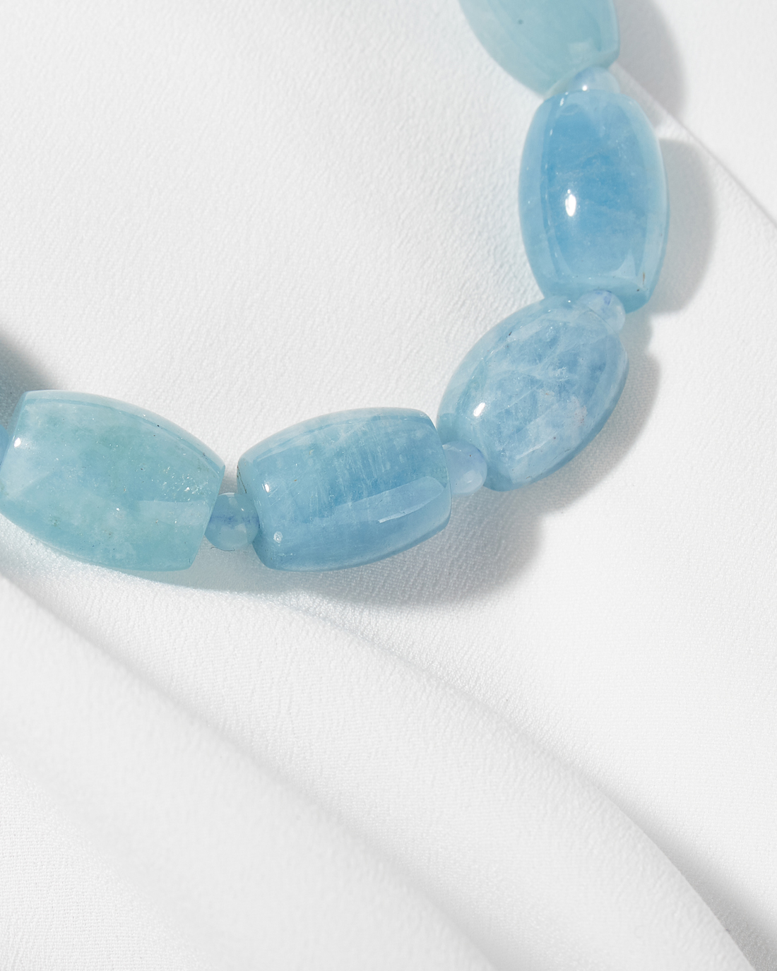 Vòng lu thống đá hải lam ngọc Ngọc Quý Gemstones
