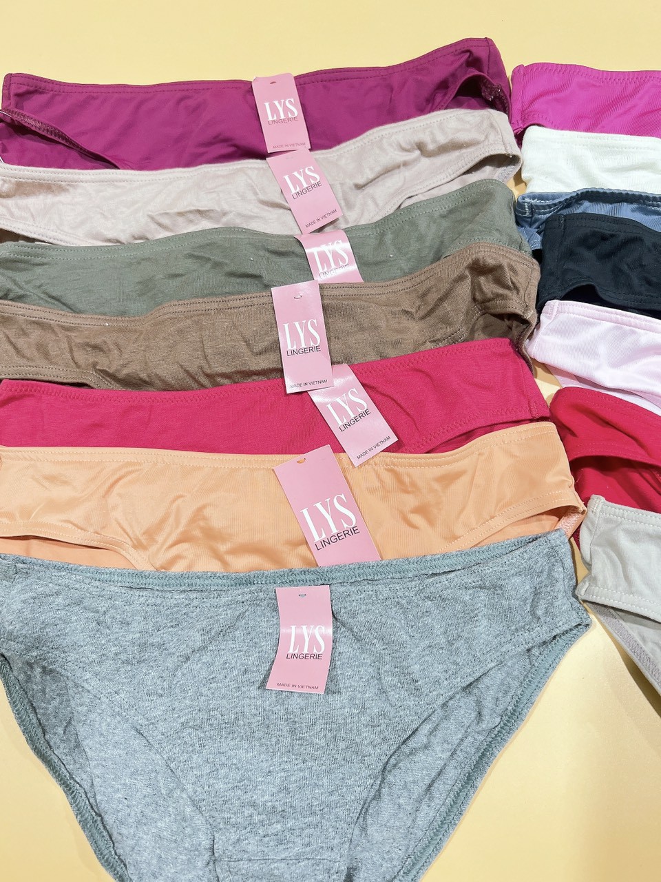 COMBO 5 QUẦN LÓT NỮ COTTON / THUN LẠNH HỌA TIẾT LYS (HÀNG XƯỞNG THANH LÝ)