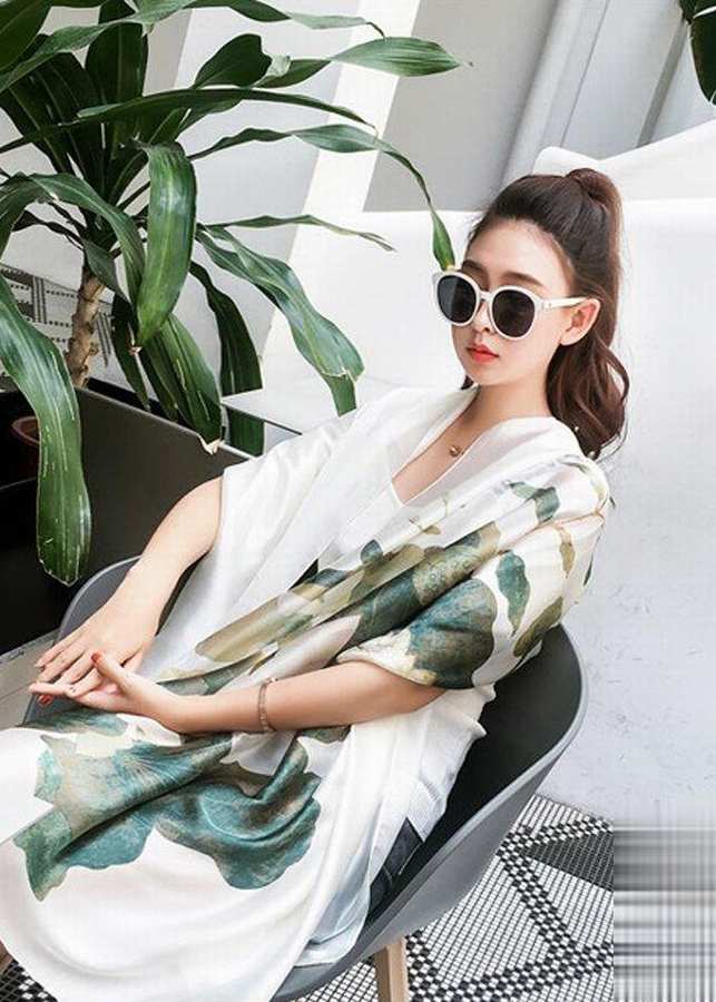 Khăn Choàng Cổ Lụa Hoa Sen Trắng Xanh - Silk - 180x90cm - Mã KS021