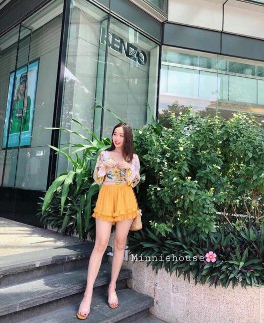 Set áo in hoa cột eo và quần ngắn bèo cực xinh bao chất