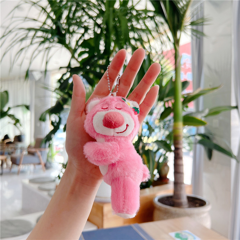 Móc khóa gấu bông gấu dâu Lotso size to 16cm treo balo túi ví thời trang