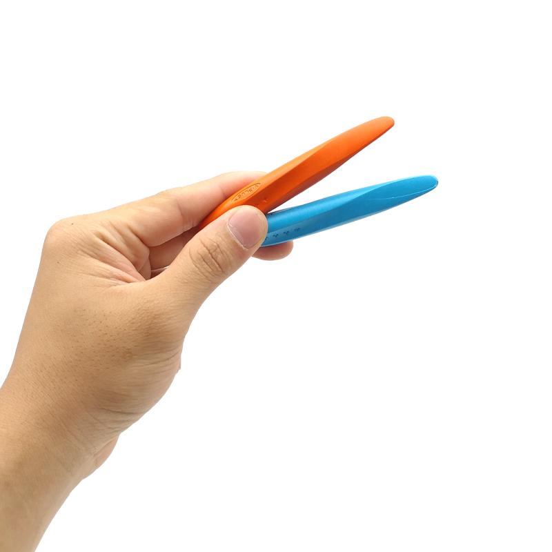 Hộp 24 Màu Sáp Triangular Peanut - Y Plus+ GC210300
