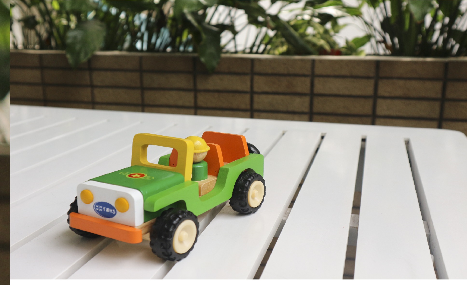 Đồ chơi gỗ Winwintoys - Xe Jeep xe ô tô cho bé