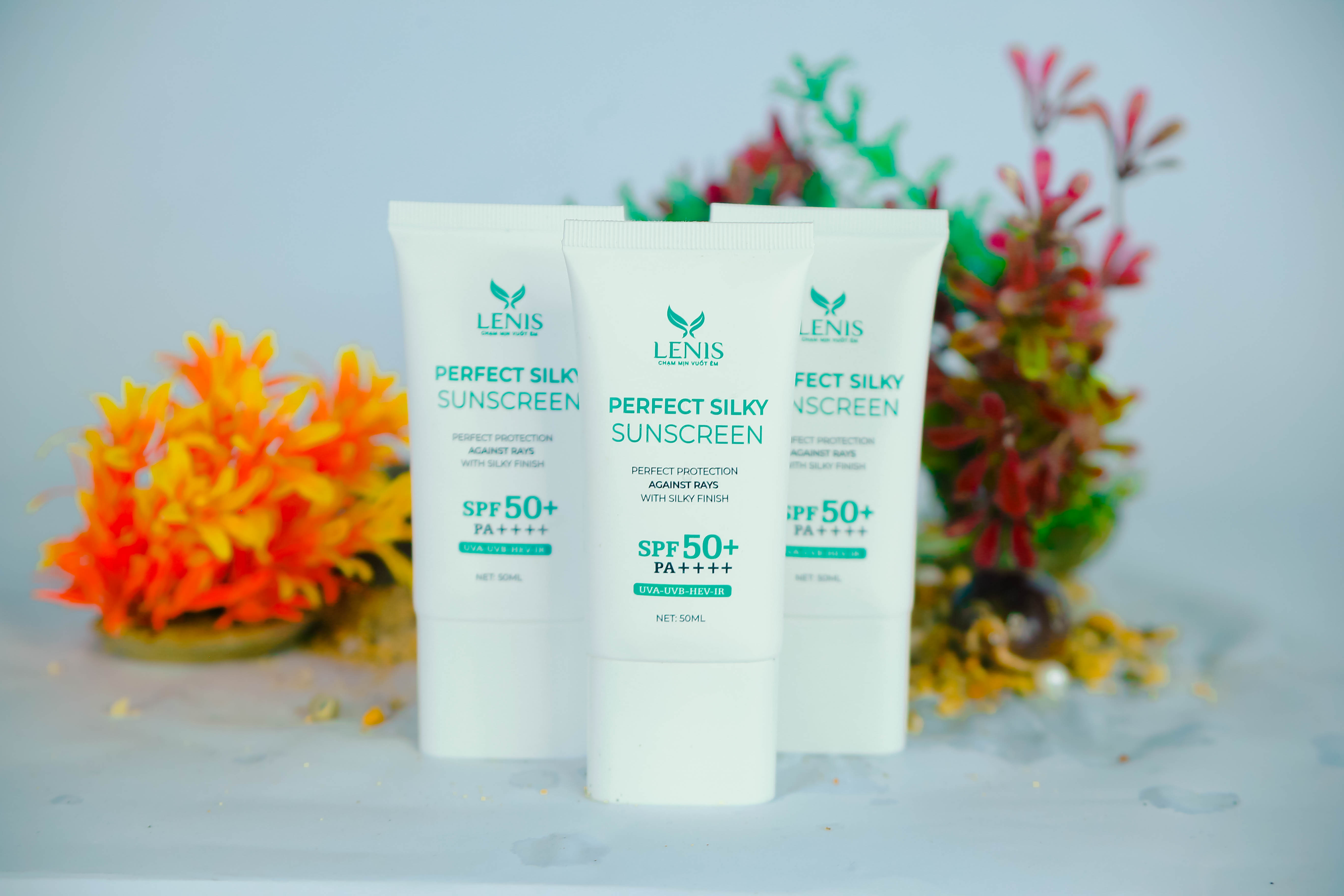 Kem chống nắng Perfect Silky Sunscreen SPF 50+ PA++++ chống phổ rộng tạo lớp nền tự nhiên