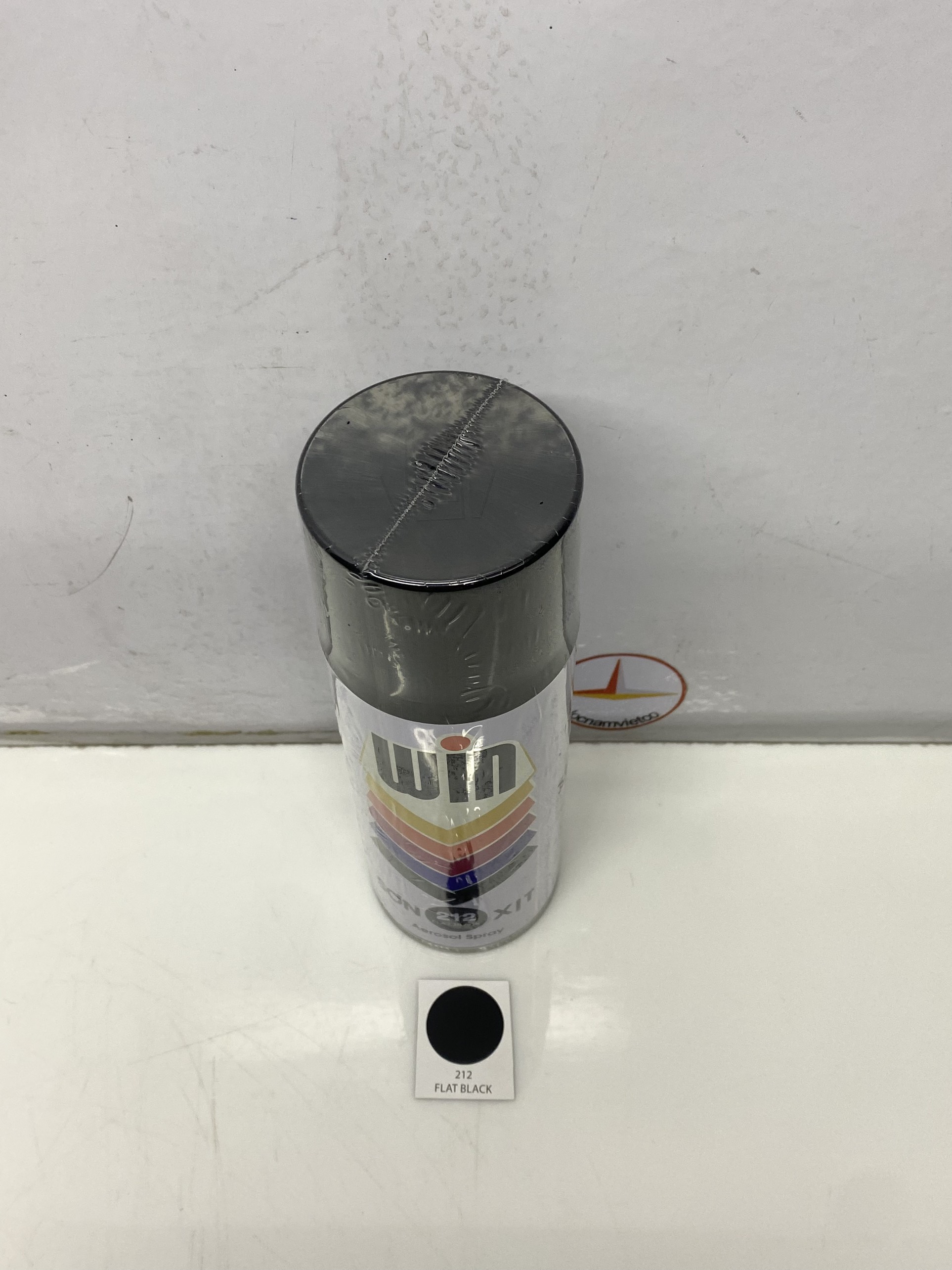 Sơn xịt Win màu đen mờ 212 400ml