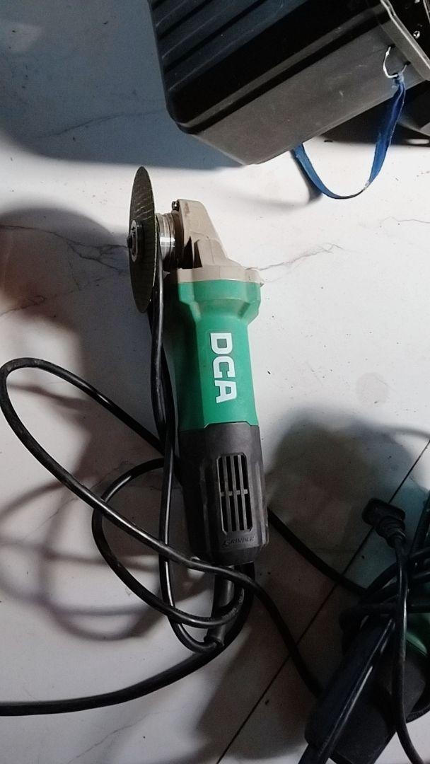 MÁY MÀI GÓC 860W DCA ASM18-100B - HÀNG CHÍNH HÃNG