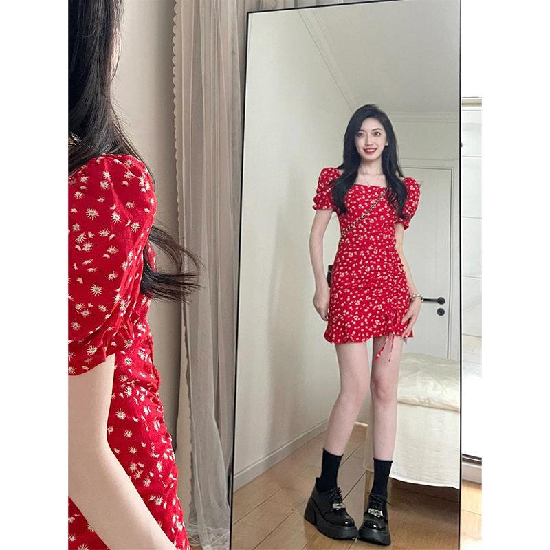 DONGSHOP Ngọt ngào cay gió Pháp cổ vuông một chữ vai đỏ hoa bong bóng tay áo đầm mùa hè nhỏ bé mông váy ngắn