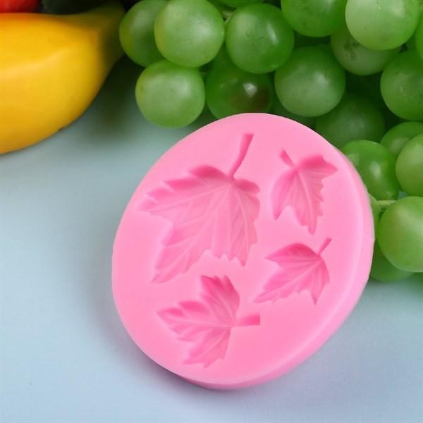 Khuôn silicon 4d làm rau câu làm bánh lá phong