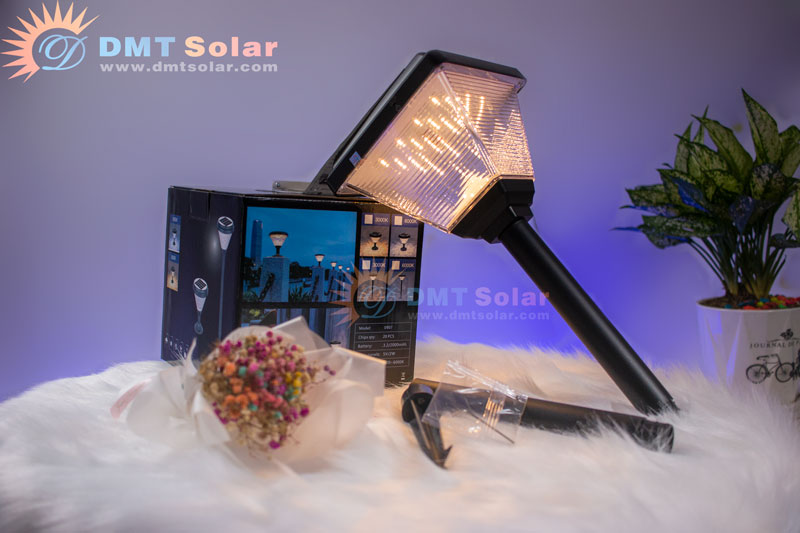 Đèn LED cắm đất ánh sáng vàng năng lượng mặt trời DMT-CD20YE
