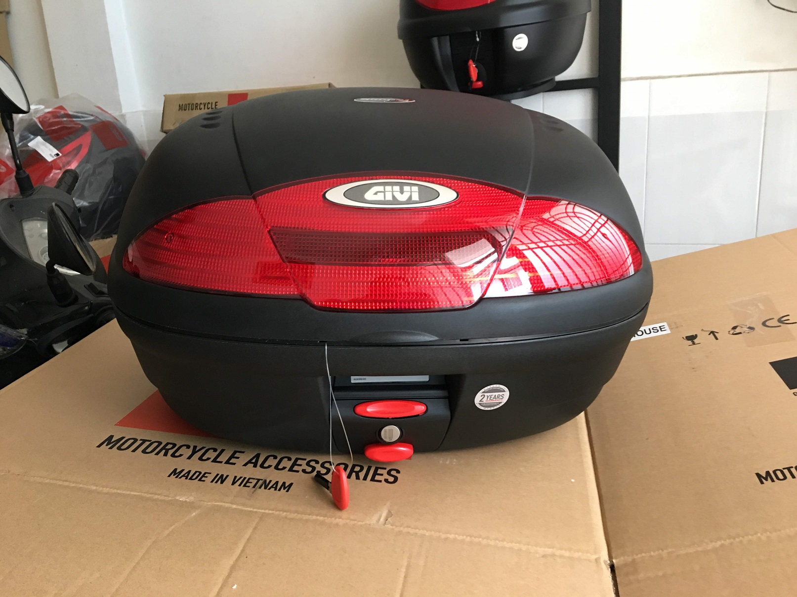 Thùng Givi E450N và baga Givi lắp cho xe FZS, bộ thùng xe FZ-S