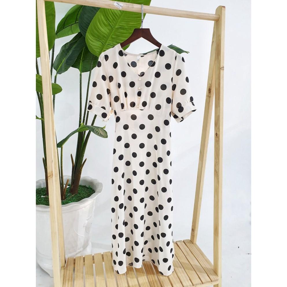Maxi tay ngắn chấm bi cổ tim đính 4 nút trai (hình shop tự chụp) /hình shop tự chụp