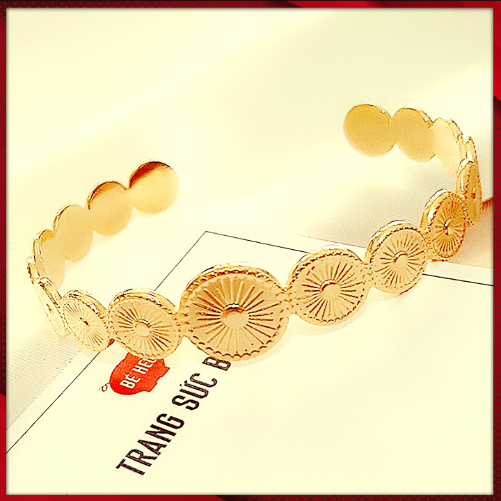 Vòng tay titan Trang sức Bé Heo BHLT208