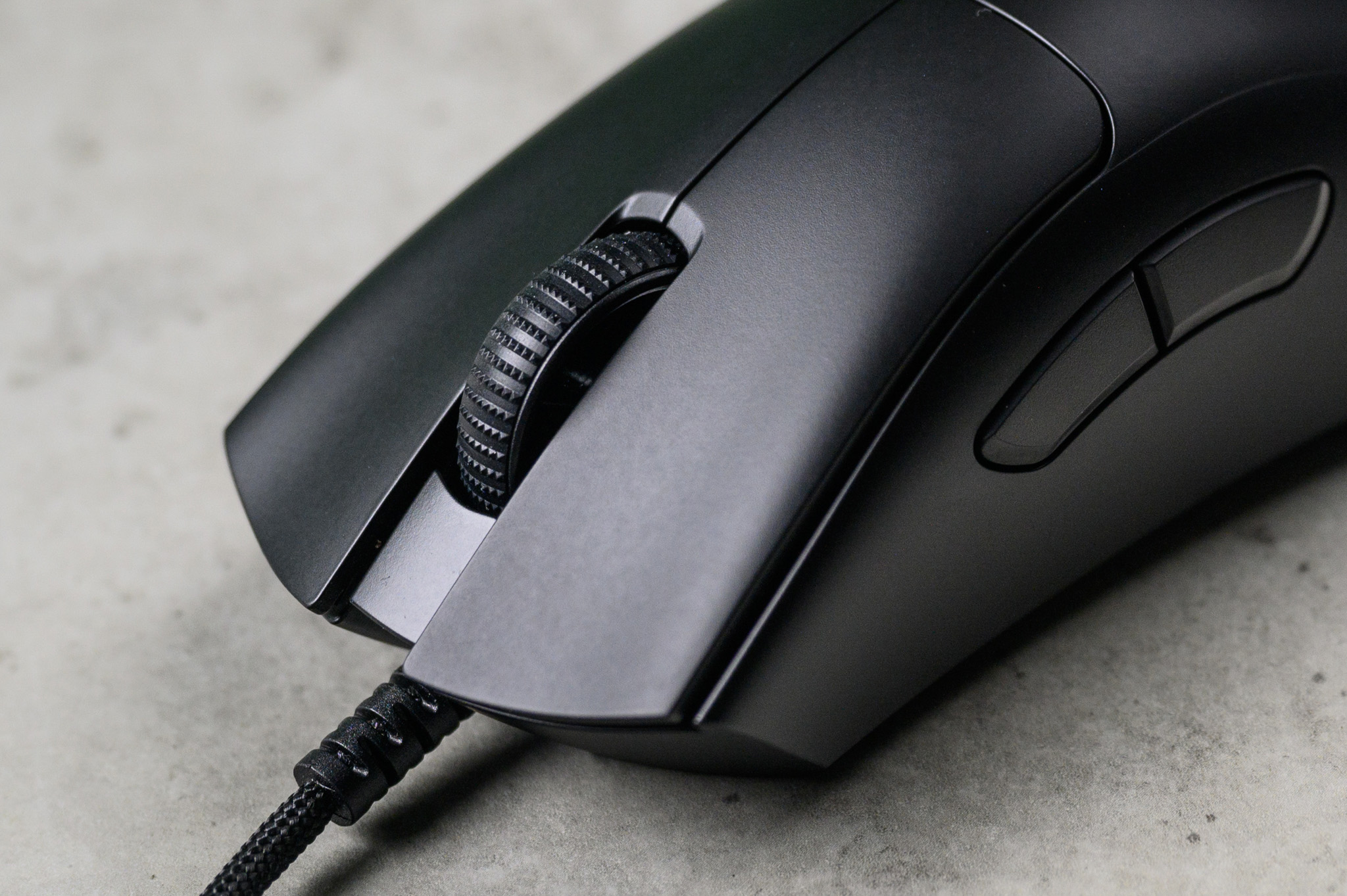 Chuột có dây Razer DeathAdder V3-Ultra-lightweight Ergonomic Esports Mouse_Mới, hàng chính hãng