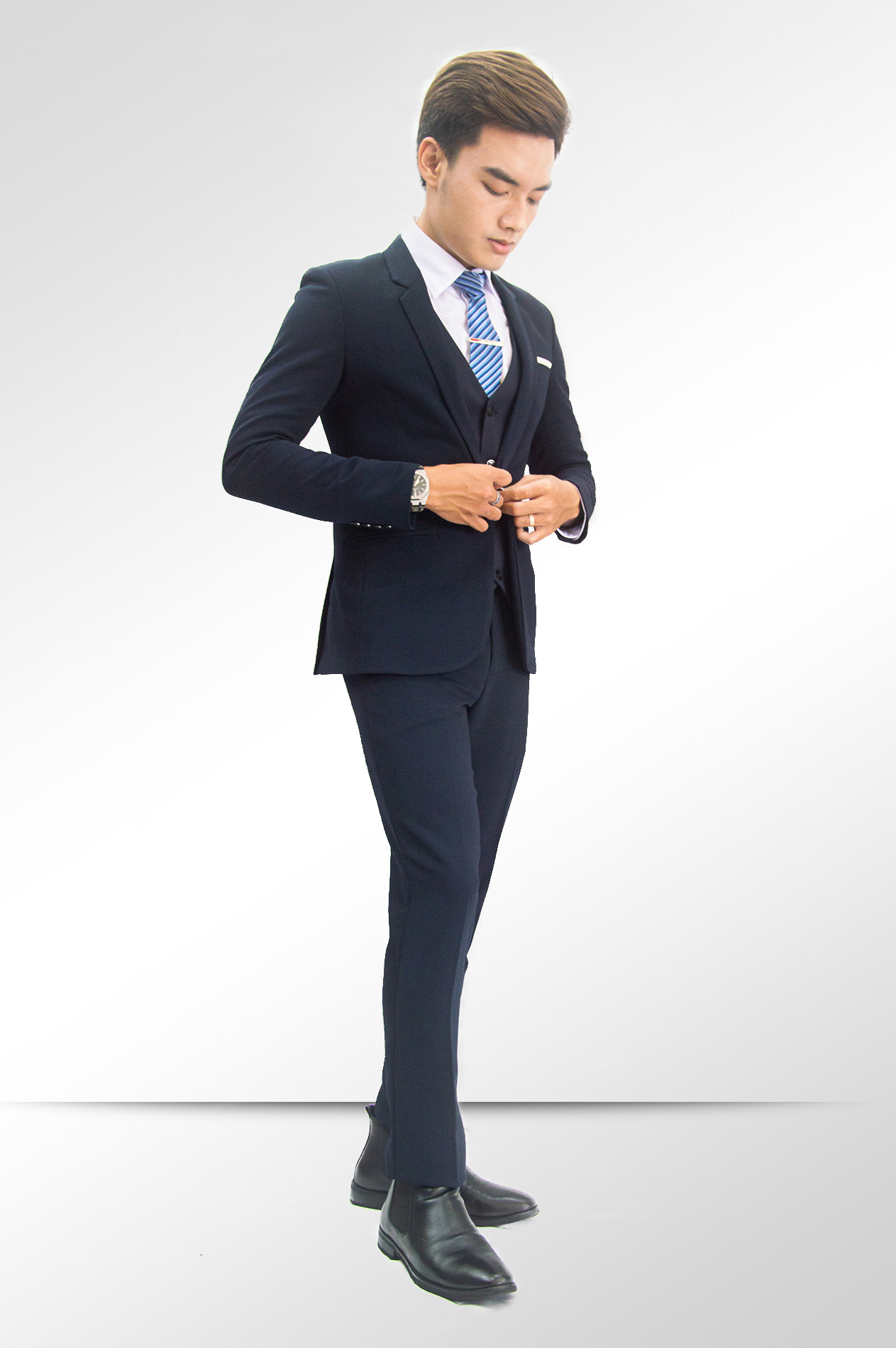 Bộ vest nam 1 nút và gile ôm body màu xanh đen chất liệu co dãn , thoáng mát tặng kèm combo phụ kiện