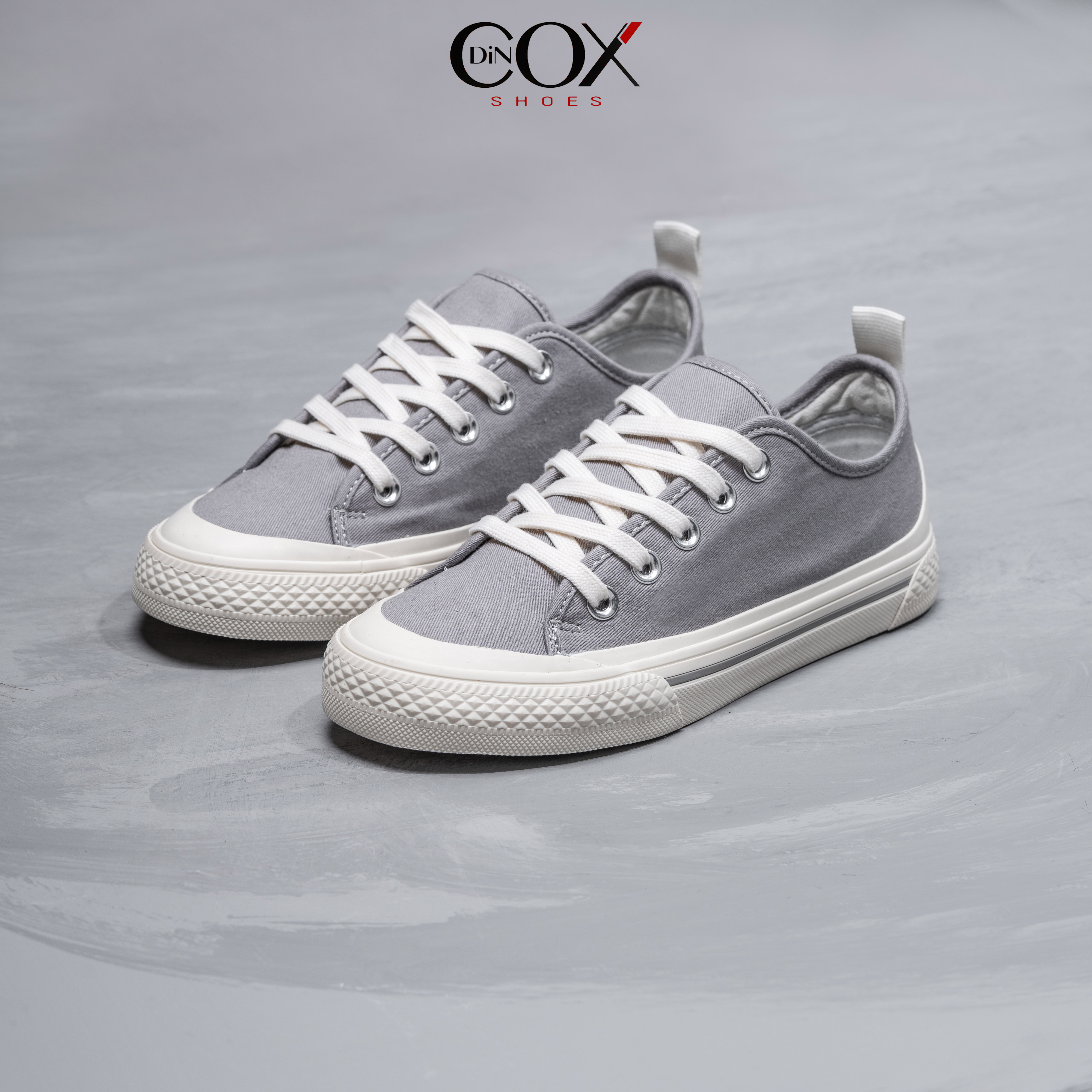 Giày Sneaker Vải Canvas Unisex C20 Grey Dincox Sang Trọng Tinh Tế Đơn Giản