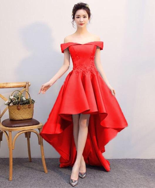 Đầm xoè đuôi tôm trễ vai
