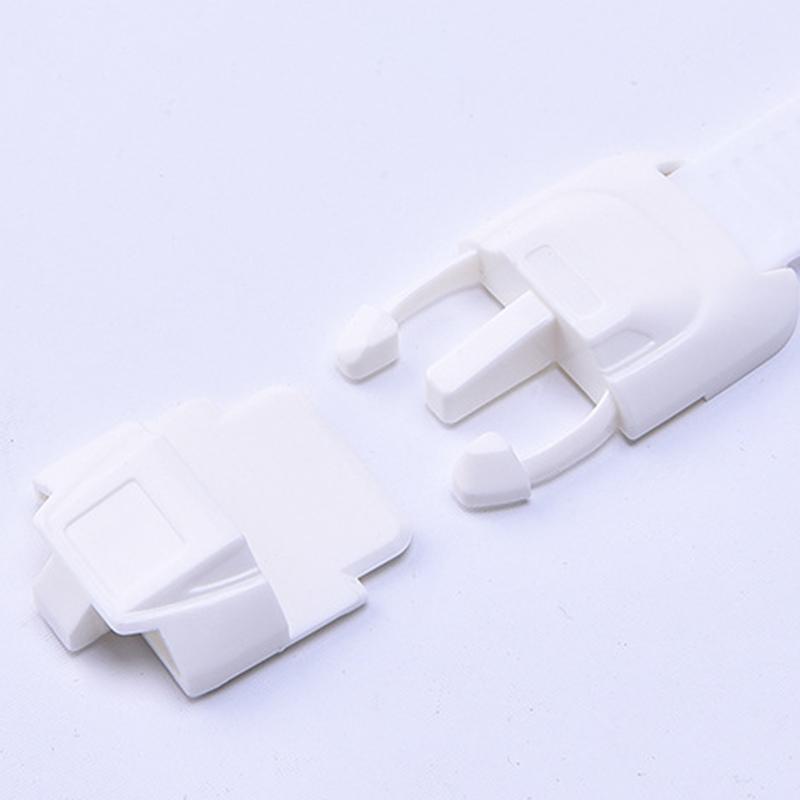 Khóa Cửa Tủ An Toàn Cho Bé