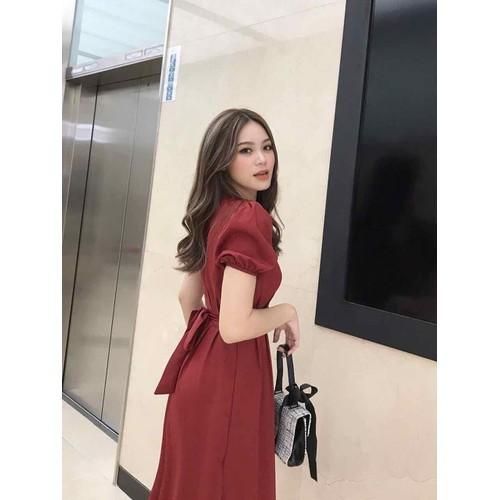 ĐẦM CỔ VUÔNG TAY PHỒNG