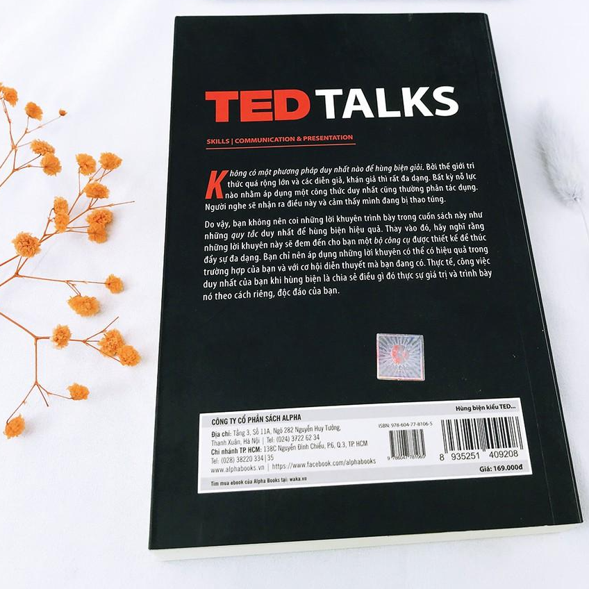 Trạm Đọc Official |  Hùng Biện Kiểu Ted 1: TED TALKS: Bí quyết diễn thuyết trước đám đông &quot;chuẩn&quot; TED