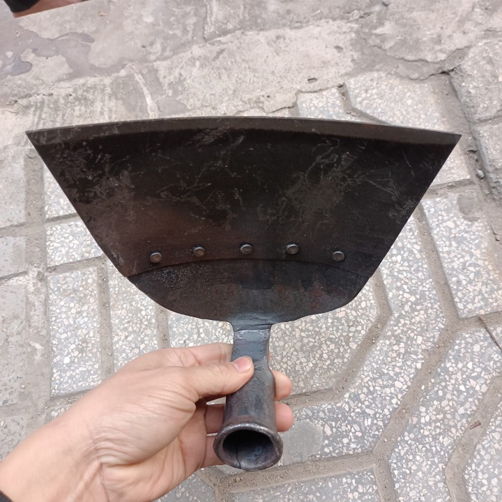 Cuốc làm vườn không cán lưỡi thép chuyên dùng xới cỏ