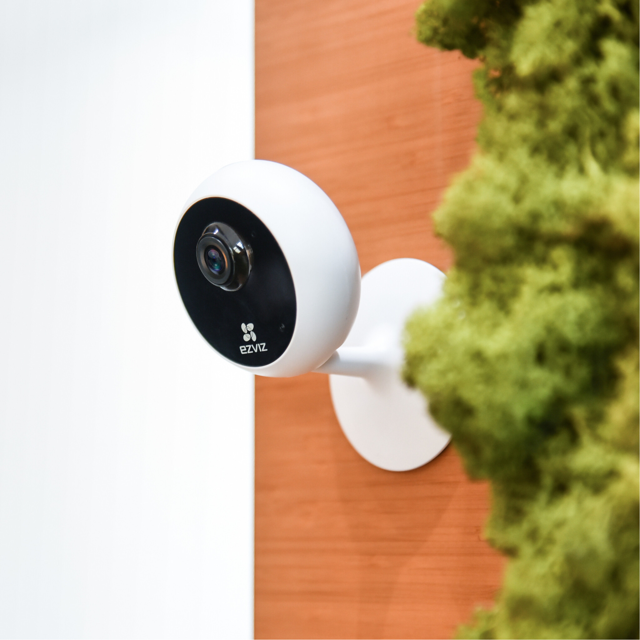 Camera Giám Sát IP Siêu Nhỏ Gọn EZVIZ Mini C1C 2MP Full HD 1080P - Thẻ nhớ NETAC 32GB - Hàng Chính Hãng