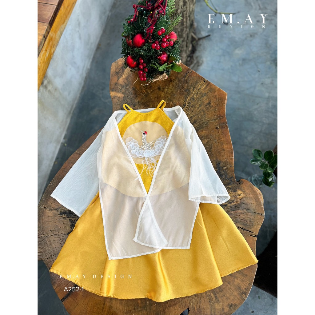 Set đầm yếm tứ thân kèm áo choàng cô Tấm cho bé gái mặc lễ tết dự tiệc biễu diễn từ 12-40kg chất lụa mềm mát