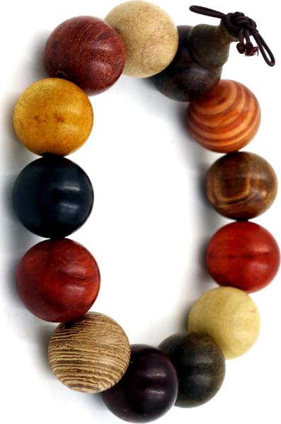 Vòng tay chuỗi hạt gỗ Đàn hương 8 màu 18 ly