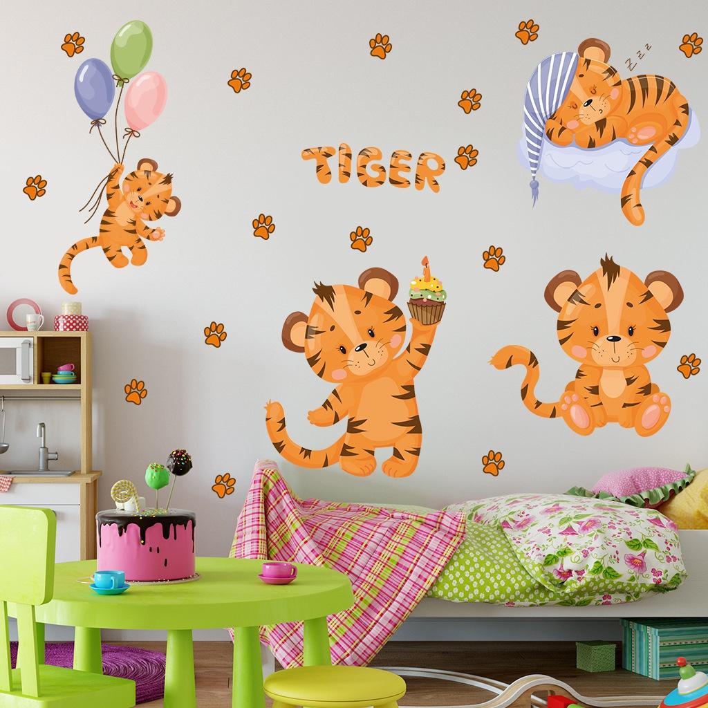 Decal dán tường cho bé trai Tiểu hổ siêu dễ thương - AmyShop
