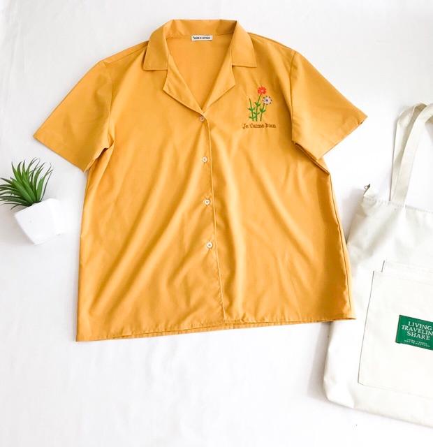 Áo sơ mi thêu cây hoa