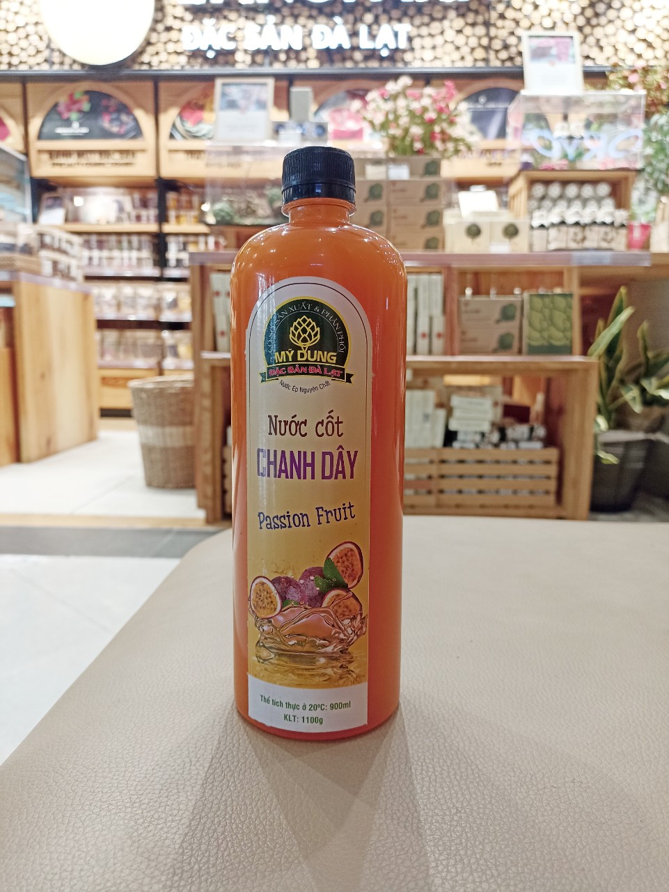 Nước cốt dâu tằm, dâu tây, chanh dây loại đặc biệt chai 1lit, đặc sản đà lạt, thơm ngon, nguyên chất