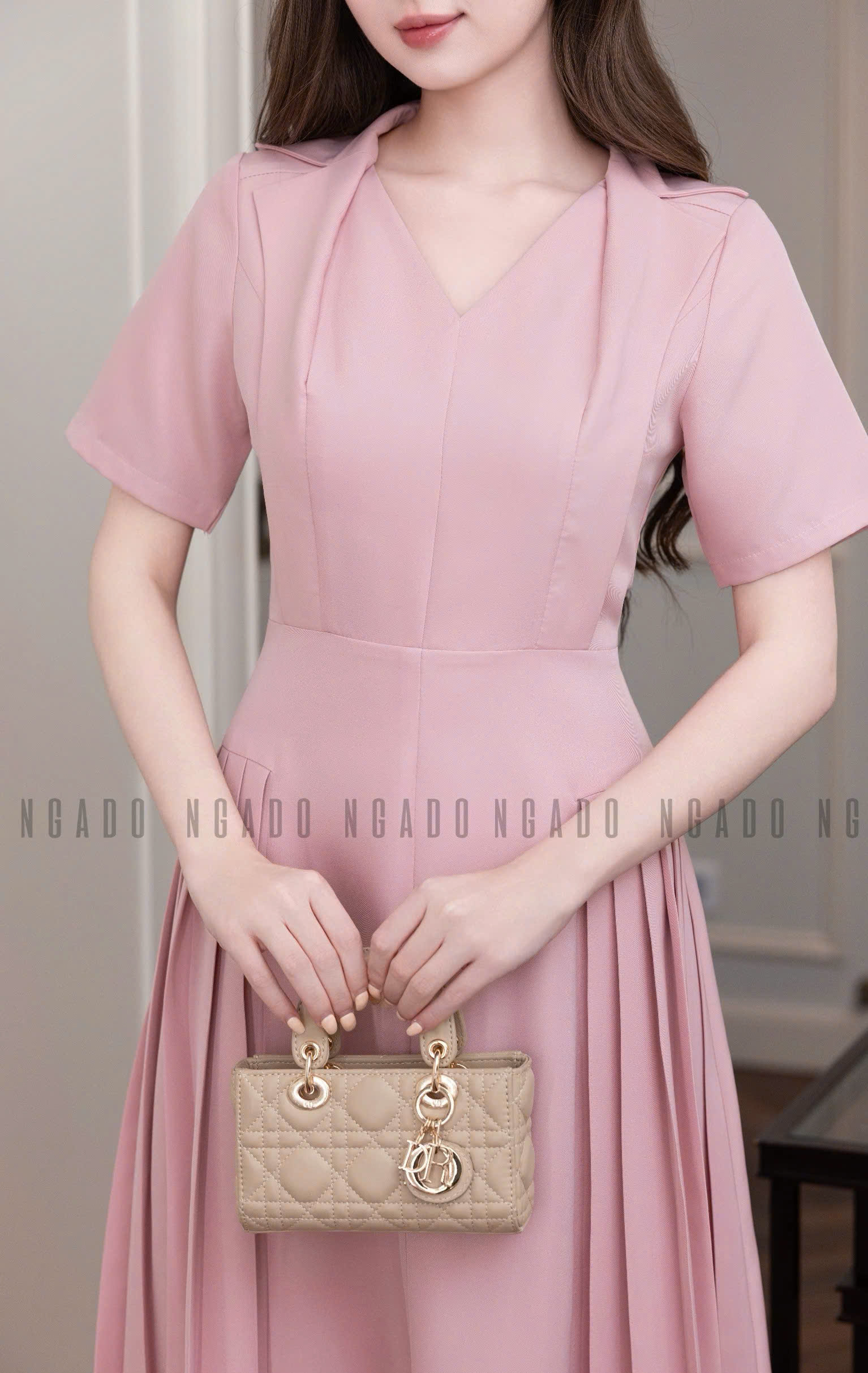 Đầm hồng xếp ly cổ vest NGADO , đầm nữ , đầm công sở , dự tiệc