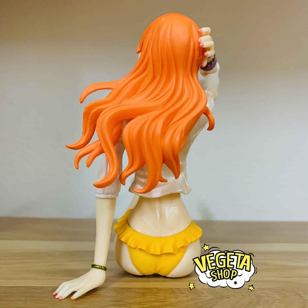 Mô hình One Piece - Nami ngồi sexy quyến rũ xinh đẹp dễ thương tạo dáng bãi biển - Ngang 19cm Cao 11cm