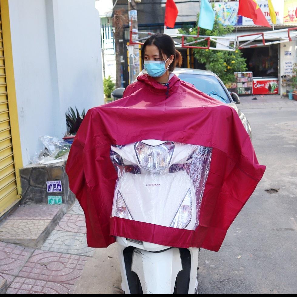 Áo Mưa Choàng Có Kính Chiếu Đèn Buổi Tối Vải Dù Cao Cấp AM04