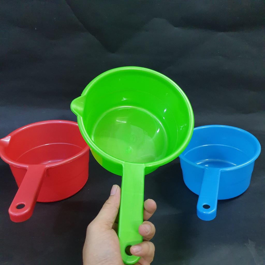Gáo Nhựa Việt Nhật, Gáo múc nước 2221 + 2222 , 6121 + 6122 Chất Liệu Nhựa Nguyên Sinh Cao Cấp, Thân Thiện Với Môi Trường