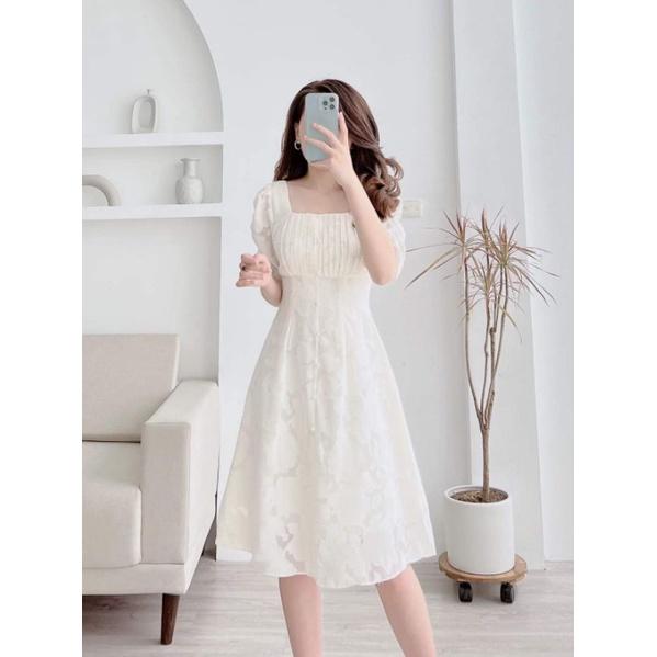 Đầm xếp ly ngực phối cúc ngọc