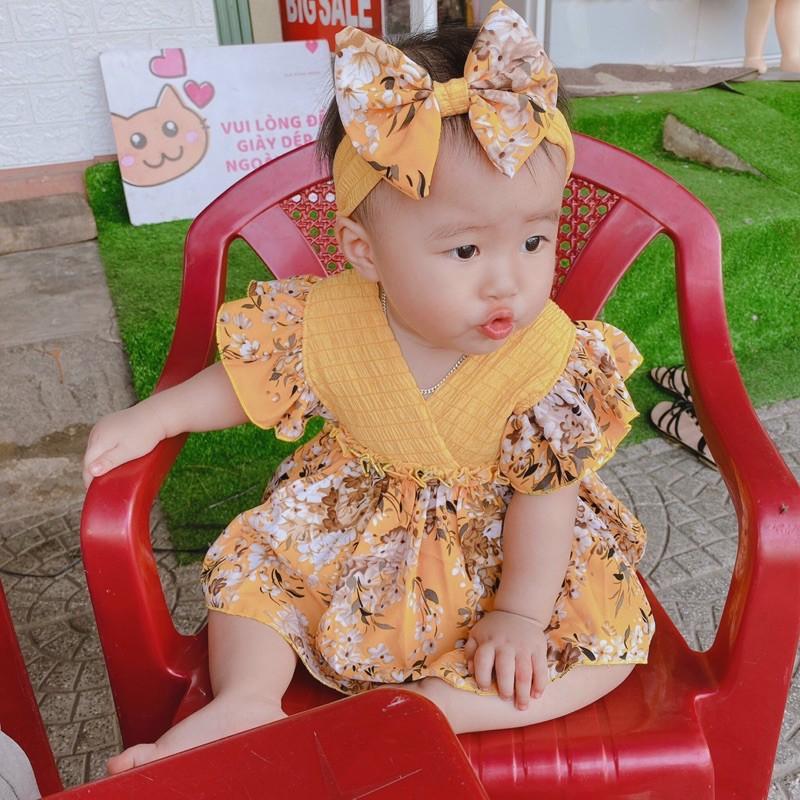 Body váy hoa vàng vải lụa kết hợp đũi xốp cho bé 3-12kg