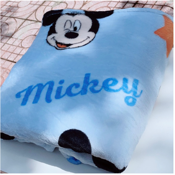 Chăn văn phòng mẫu gấu dâu, chuột mickey siêu cute GM88-Menle-Gau