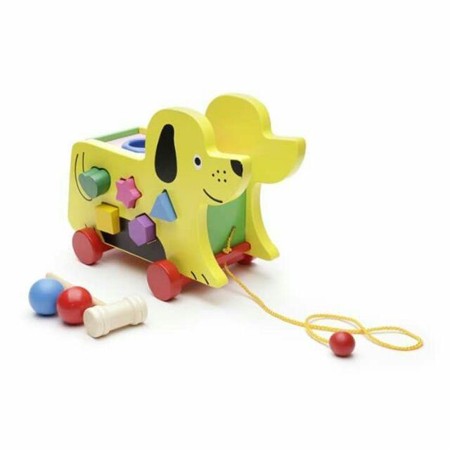 Xe chó kéo đập bóng thả hình