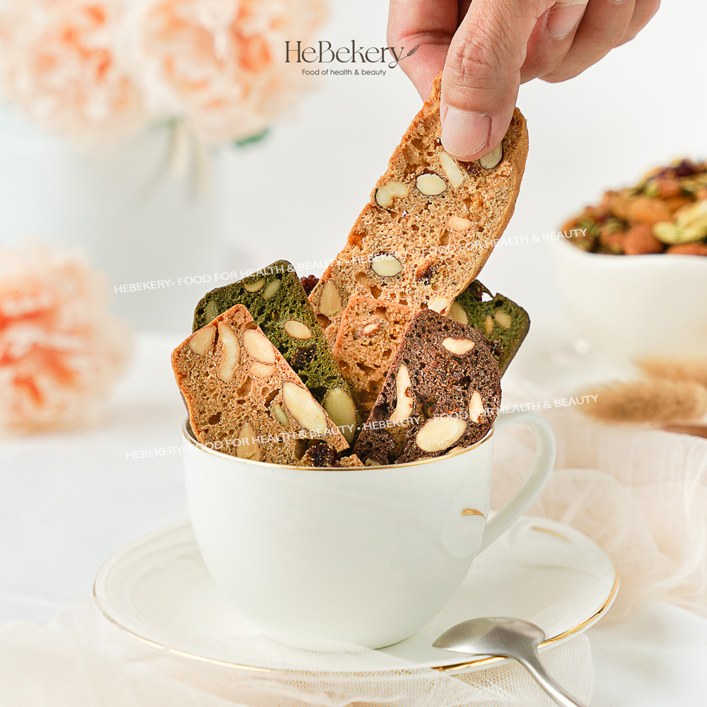 Combo 250g Granola + 250g Biscotti 3 Vị Ăn Kiêng Không Đường By HeBe