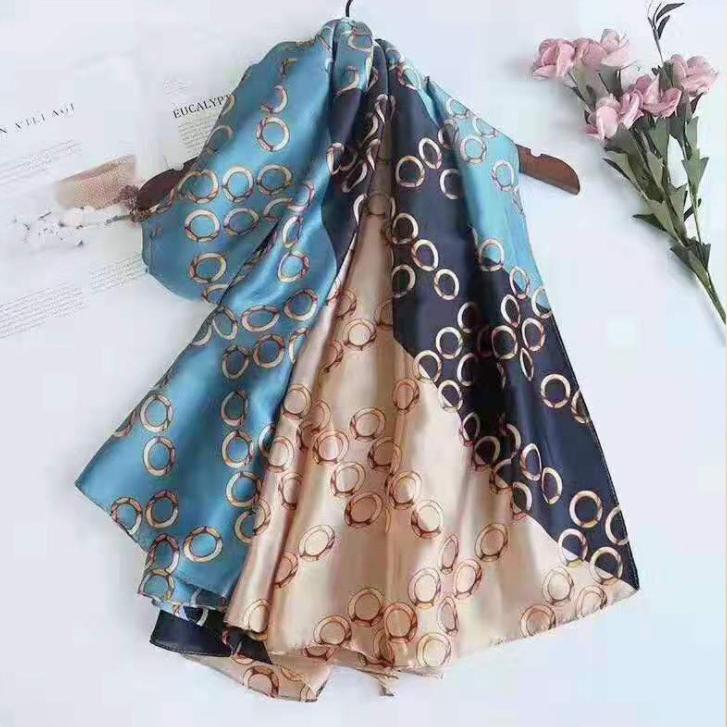 Khăn choàng lụa họa tiết hình tròn sang trọng AKCL49