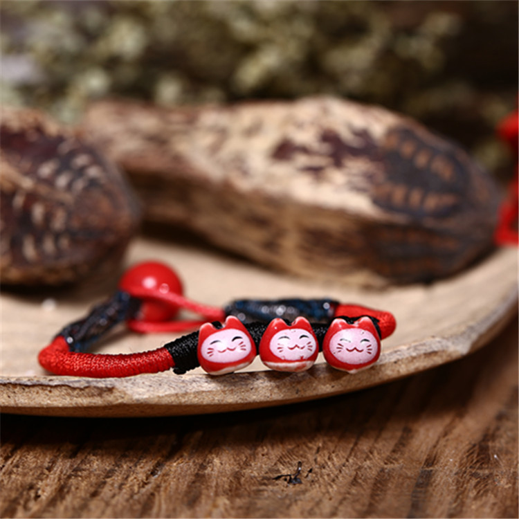 Vòng tay thủ công gốm sứ mèo may mắn Maneki-neko tinh xảo mẫu cài