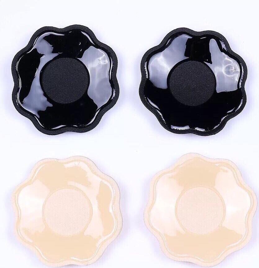 Combo 2 miếng dán nhủ hoa silicon hình hoa mai