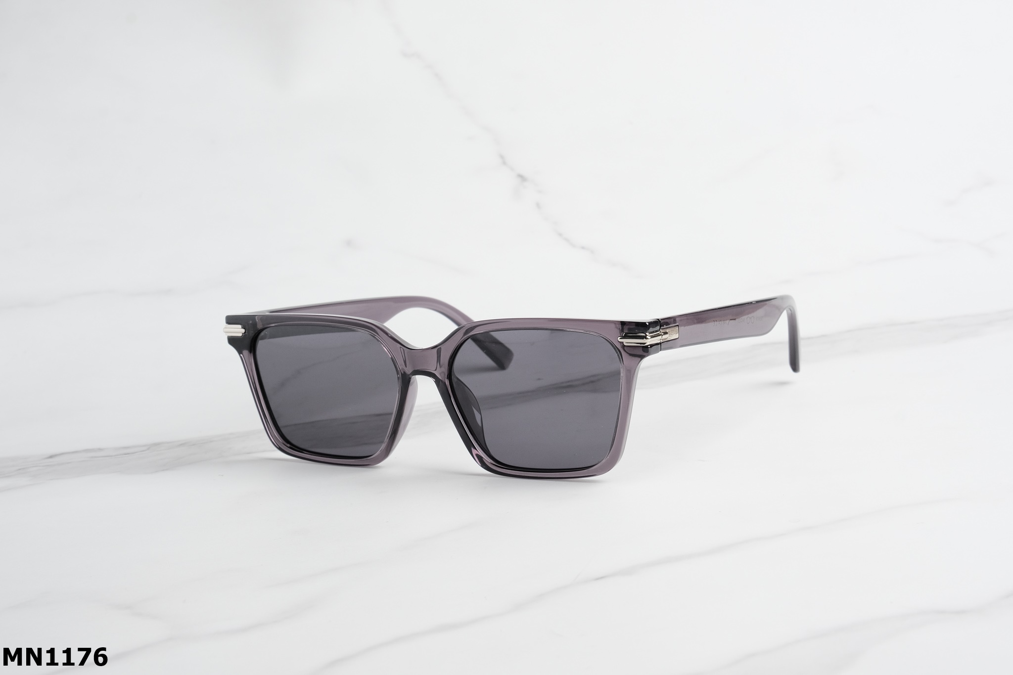 Kính Mát Nhựa Unisex MN1176