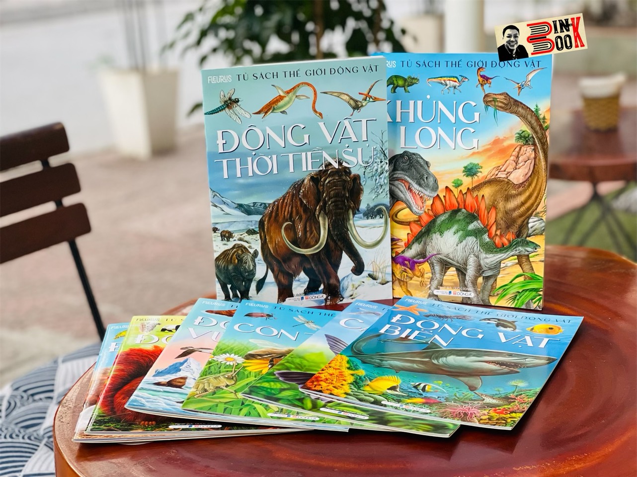 TỦ SÁCH THẾ GIỚI ĐỘNG VẬT - Động vật khủng long  - Các loài chim - Côn trùng - Động vật biển - Động vật cảnh  - Động vật rừng  - Động vật vùng cực - Động vật thời tiền sử – Fleurus - Đông A – NXB Dân Trí